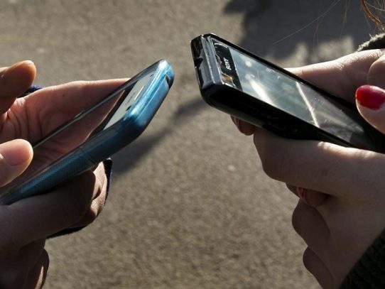 Inician en España inédito rastreo masivo de teléfonos celulares