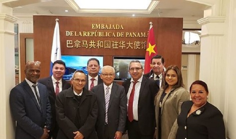 Pedro Miguel González no está en la comitiva del PRD que viajó a China