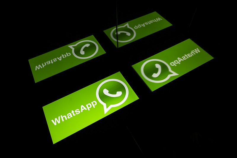WhatsApp retrasa cambiar sus normas de servicio tras huída de usuarios