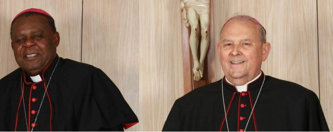 Papa admite renuncias de obispos auxiliares Pablo Varela Server y Uriah Ashley