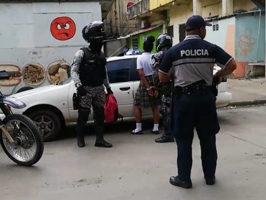 Detienen a estudiante con arma de fuego tras balacera cerca de colegio Rufo A. Garay en Colón