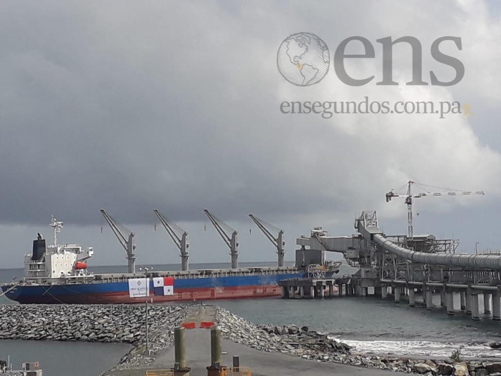 Cobre Panamá realiza su primera exportación de 31 mil 200 toneladas a China