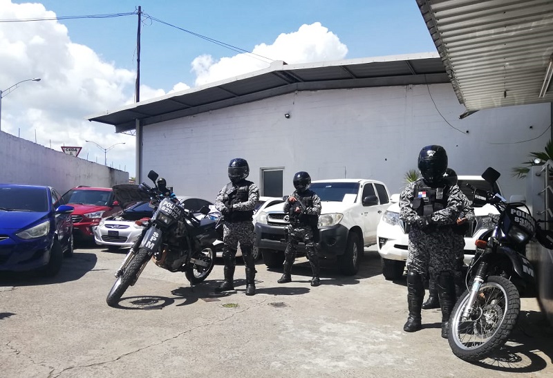 Tres detenidos y seis autos recuperados en operación de la DIJ