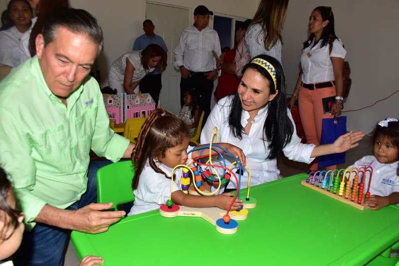 Inauguran cuatro centros de atención a la primera infancia en el país