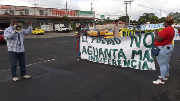 Pacientes Renales protestan en Colón ante fallecimientos por falta de insumos para diálisis