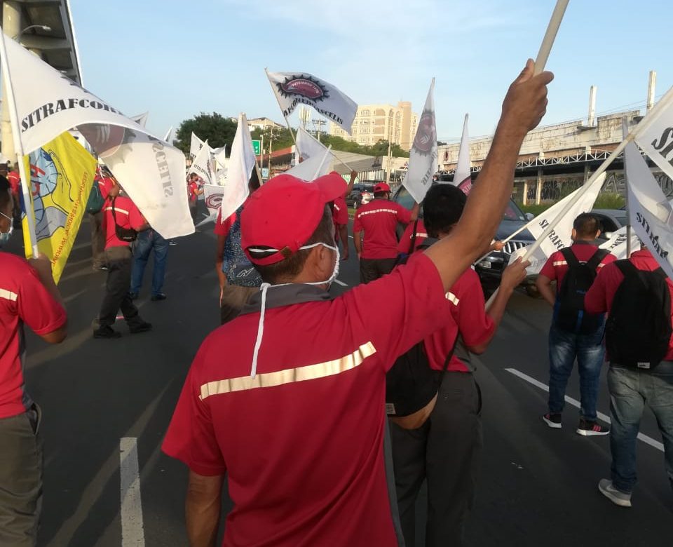 Protestas por reformas al Código de Trabajo agitan la mañana de este jueves