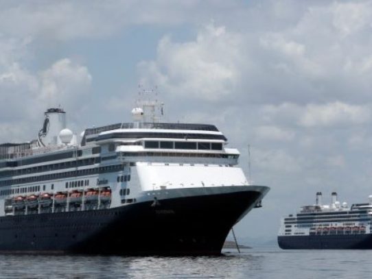 México recibirá cruceros que soliciten desembarco en sus puertos marítimos